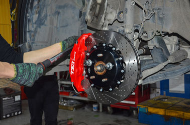 トヨタRAV4の前輪18inchの車輪のための大きいブレーキ キットを競争させる4ピストンTEI