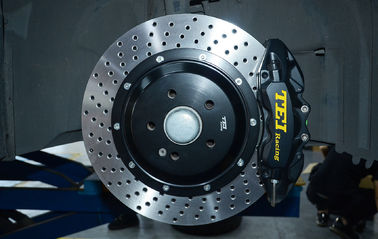 BBK 6ピストン メルセデス ベンツA200のための大きいブレーキ キット18インチの車輪355*32mmの回転子
