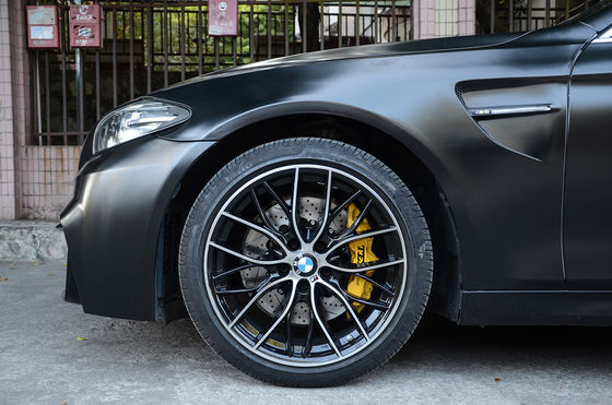 BMW 5シリーズF18のためのS60 6ピストンBBKブレーキ キット20インチの車輪の前部